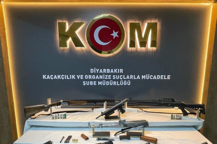 Diyarbakır'da silah ka&ccedil;ak&ccedil;ılığı operasyonu: 4 ş&uuml;pheliden 1'i tutuklandı