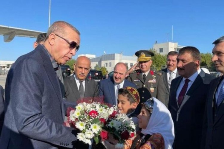 Cumhurbaşkanı Erdoğan'a Malatya'da sevgi g&ouml;sterileri ile karşıladı
