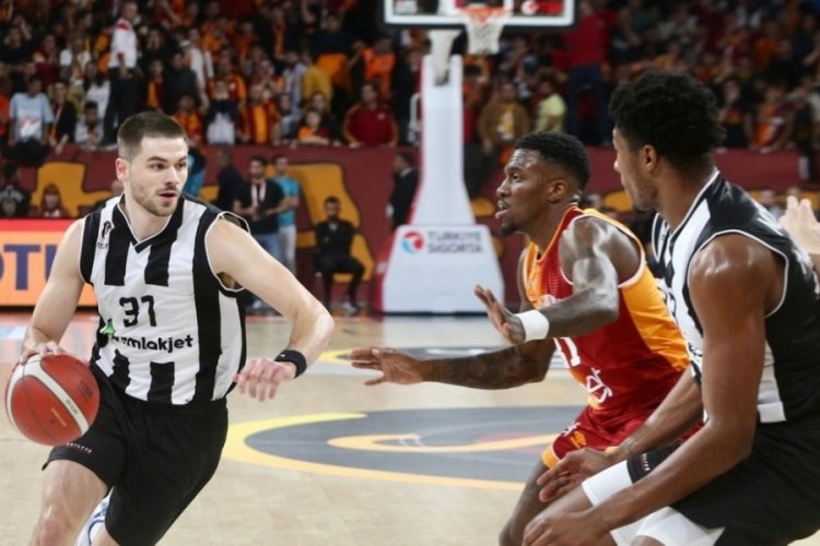 Potadaki derbi Beşiktaş'ın!