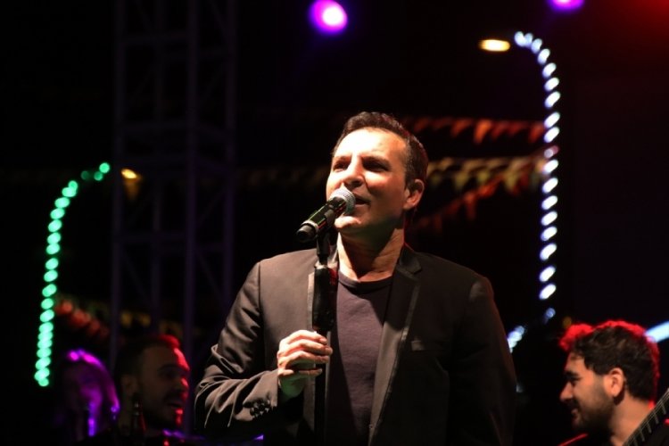 Rafet El Roman, Hatay'da konser verdi
