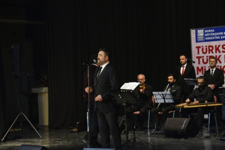 Bursa'da T&Uuml;RKSOY T&uuml;rk D&uuml;nyası M&uuml;zikleri konseri d&uuml;zenlendi