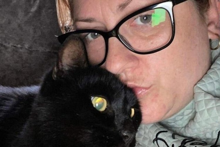 Kayıp kedi 6 yıl sonra ailesine kavuştu