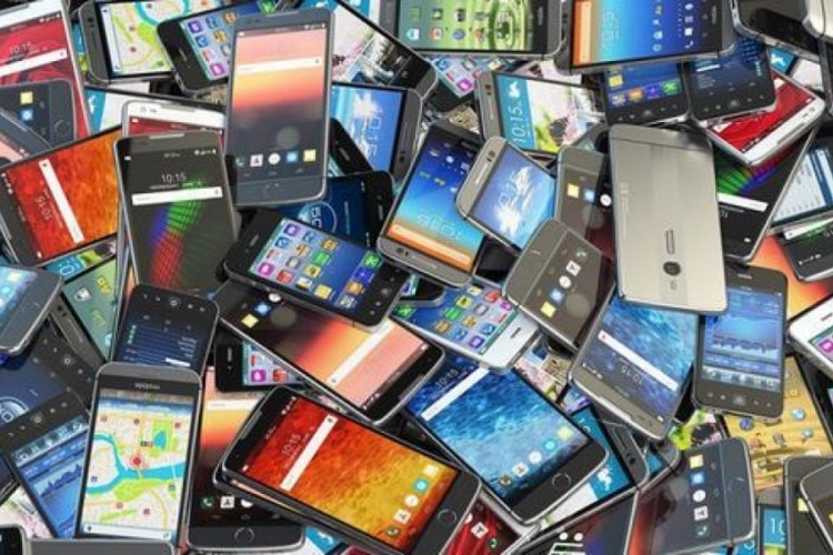 Yurtdışından telefon hakkına sıkı denetim