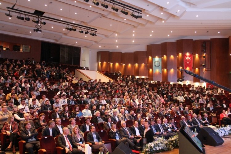 Bursa'da "Otomotivin Geleceği Tasarım Yarışması" &ouml;d&uuml;l t&ouml;reni