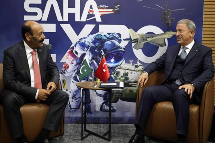 Bakan Akar, Kuveyt Savunma Bakan Yardımcısı Al-Sabah'ı ağırladı