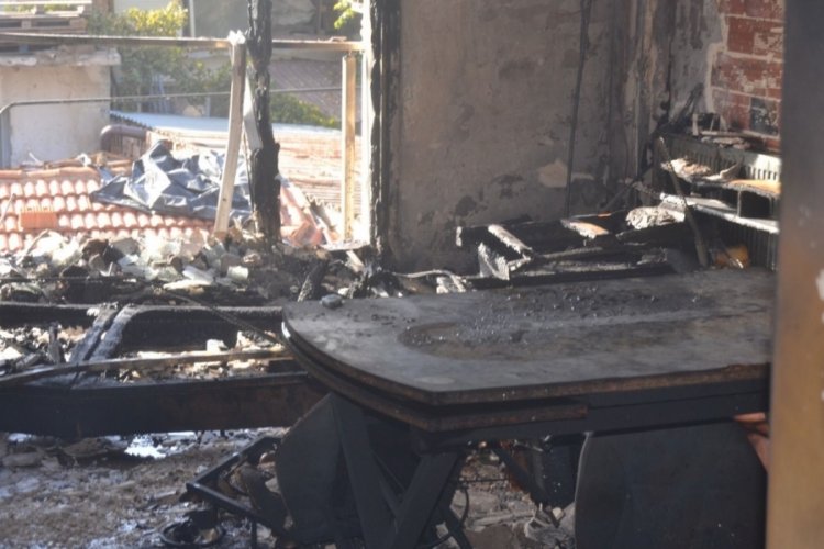 İzmir'de boşanma aşamasındaki eşinin evini k&uuml;le &ccedil;evirdi