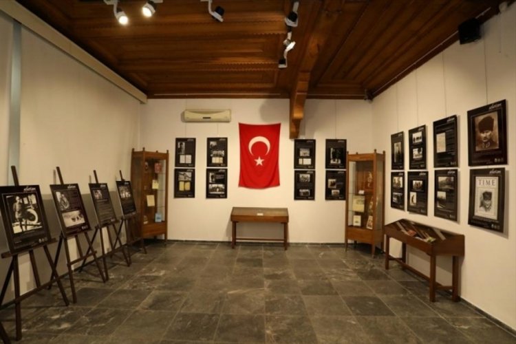 Bursa İneg&ouml;l'de Atat&uuml;rk sergisi izlenime sunuldu