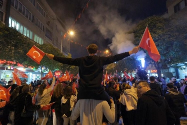 Bursa İneg&ouml;l'de coşku dolu Cumhuriyet Bayramı kutlaması