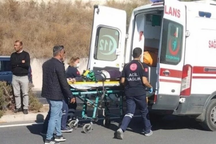 İzmir'de yaşlı adama &ccedil;arparak &ouml;l&uuml;m&uuml;ne neden olan s&uuml;r&uuml;c&uuml; olay yerinden ka&ccedil;tı