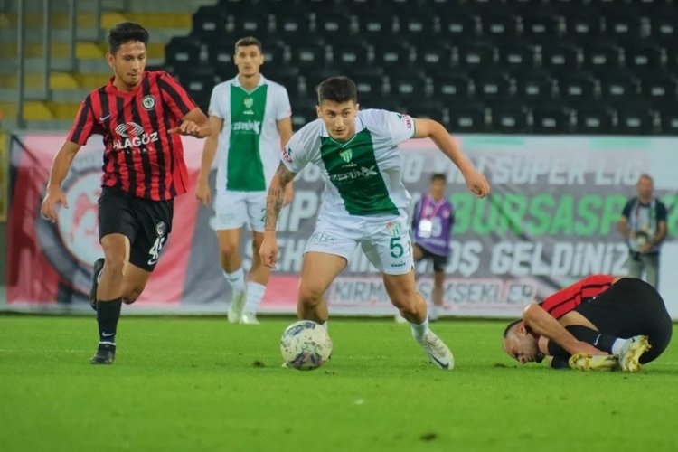 Ozan İsmail Ko&ccedil;, D&uuml;zcespor ma&ccedil;ında yok!