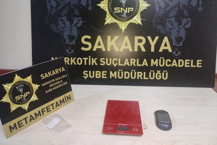 Sakarya'da zehir tacirlerine operasyon: 121 g&ouml;zaltı