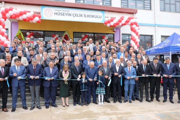 H&uuml;seyin &Ccedil;elik'in ismi Gaziantep'te okula verildi
