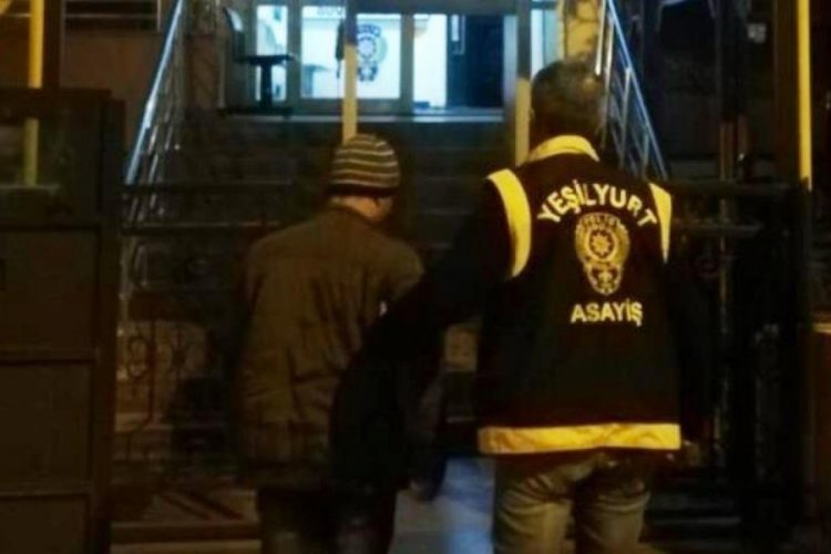 Vicdansız baba 1,5 aylık kızını &ouml;l&uuml;me terk etti