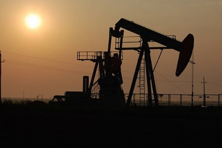 Nijerya, g&uuml;nl&uuml;k en az 700 bin varil ham petrol&uuml; hırsızlara kaptırıyor