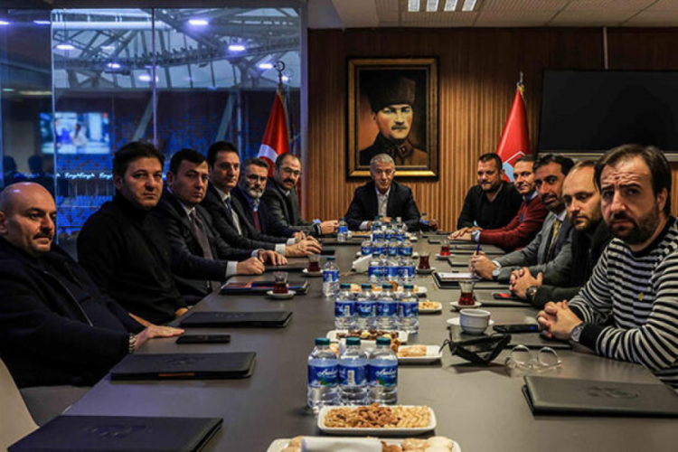 Trabzonspor'da, Serdar Ekrem Şirin istifa etti