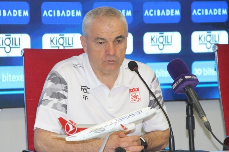 Sivasspor teknik direkt&ouml;r&uuml; Rıza &Ccedil;alımbay: Bu sene oynadığımız en k&ouml;t&uuml; futboldu