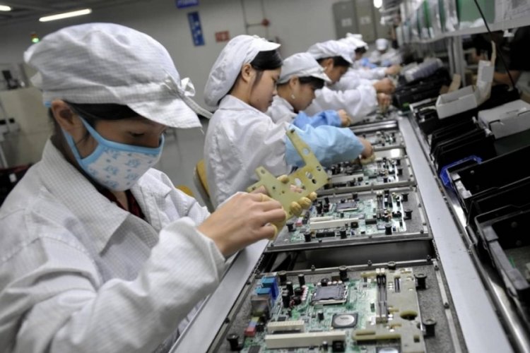 iPhone &uuml;retimi koronavir&uuml;s nedeniyle y&uuml;zde 30 d&uuml;ş&uuml;ş yaşayabilir