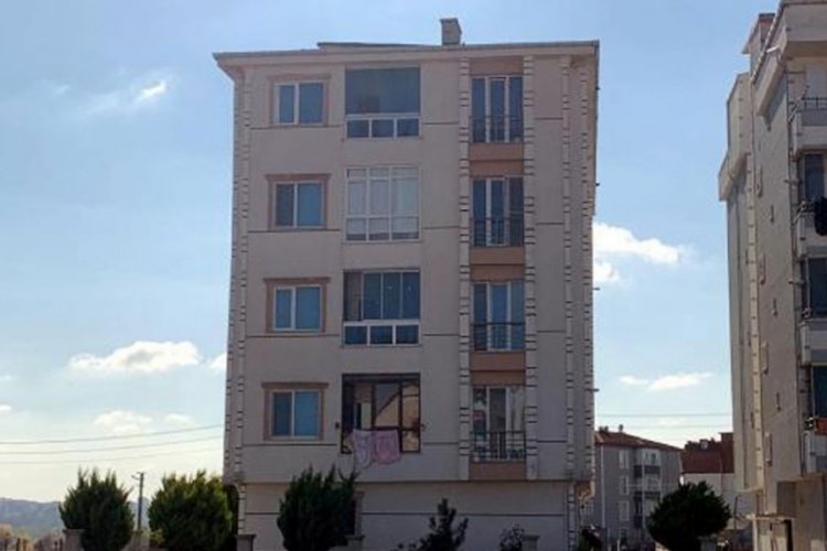Anne ile bebeği evlerinin balkonunda vuruldu!