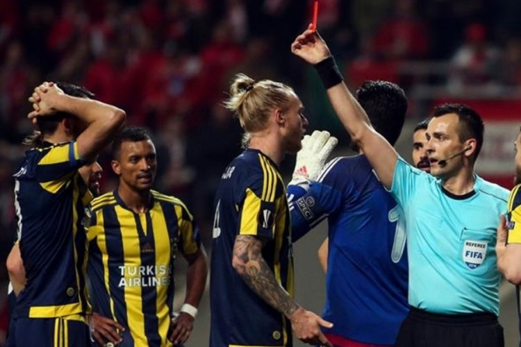 UEFA, Dinamo Kiev - Fenerbah&ccedil;e ma&ccedil;ına atanan Ivan Bebek'e değiştirdi