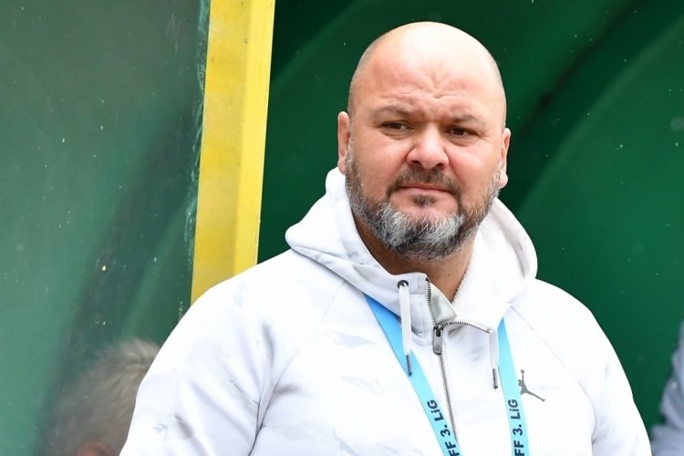 Turgutluspor'da Eğilmez'den a&ccedil;ıklama