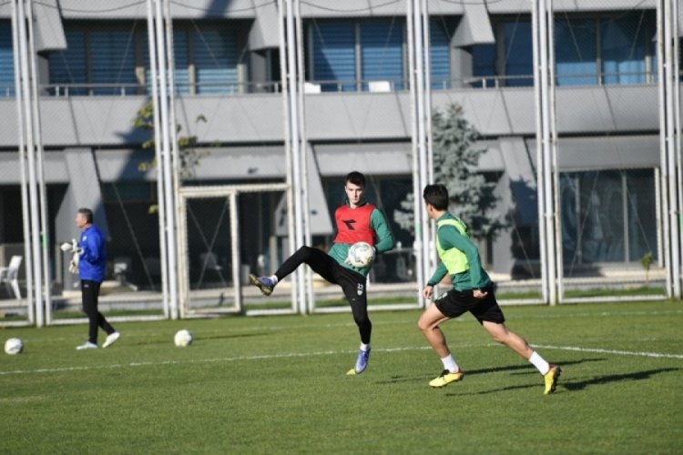 Bursaspor Coşkun Eminoğlu ile &ccedil;alıştı