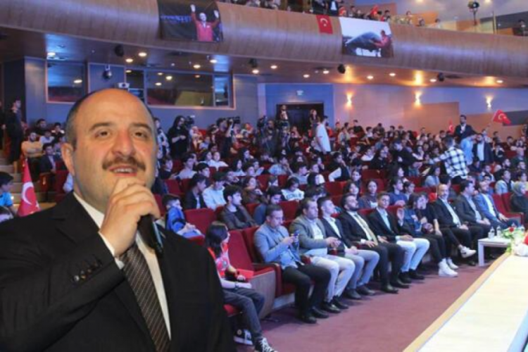 Bakan Varank: Gen&ccedil;lerle yol arkadaşlığı yapmaya &ccedil;alışıyoruz