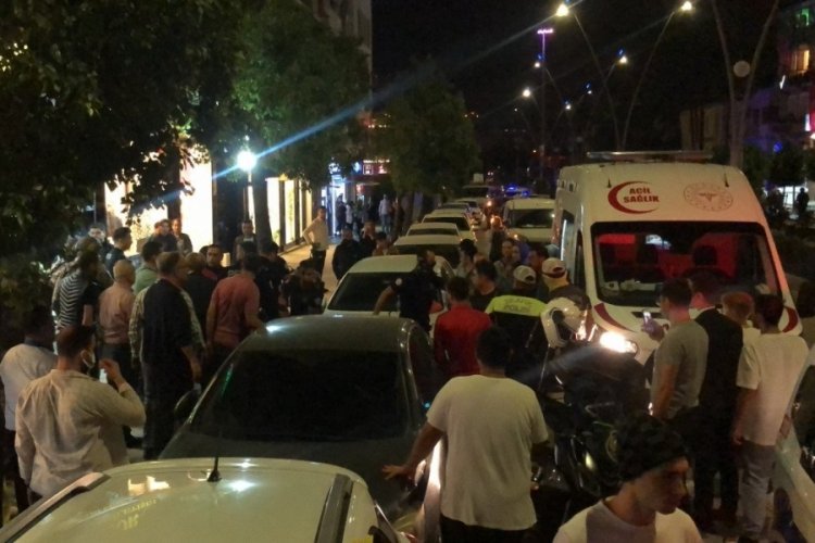 Hatay'da eşi ve 3 &ccedil;ocuğunu rehin alıp, evi yaktı