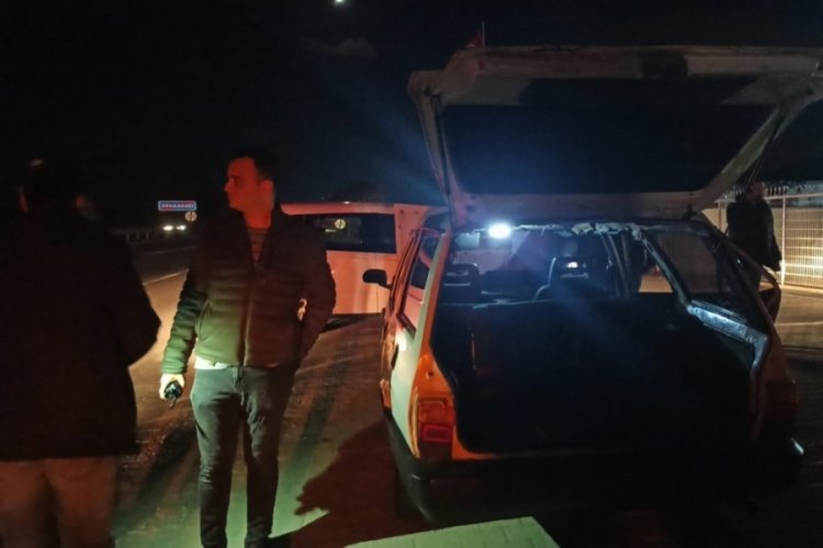 Bursa'da uygulamadan ka&ccedil;an otomobil ekipleri harekete ge&ccedil;irdi!