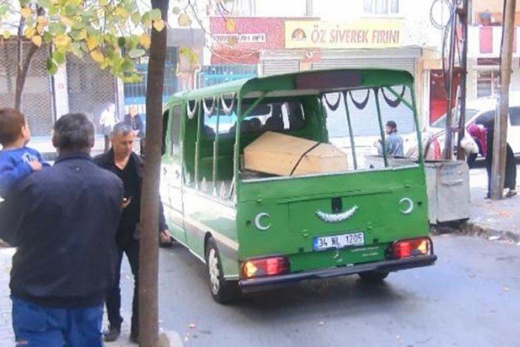 Eşini uyurken silahla vurarak &ouml;ld&uuml;rd&uuml;!