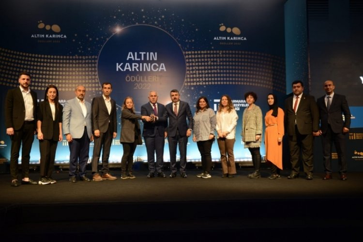 Bursa Yıldırım'ın &ccedil;ocuk &Uuml;niversitesi'ne &ouml;d&uuml;l
