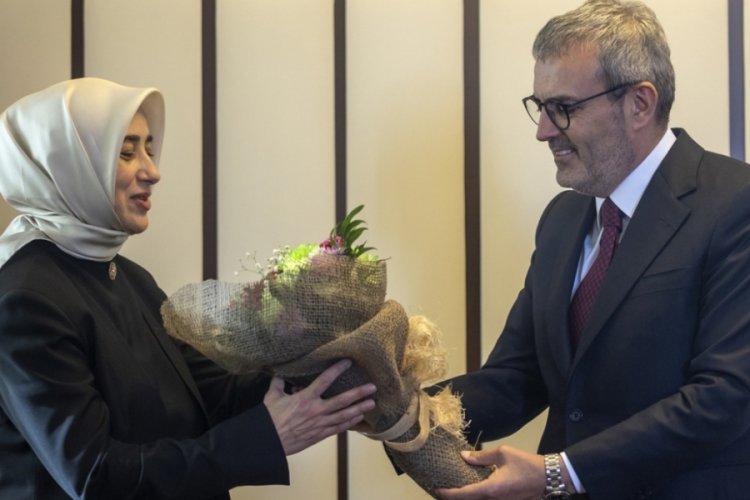 Mahir &Uuml;nal, AK Parti Grup Başkanvekilliği g&ouml;revini &Ouml;zlem Zengin'e devretti