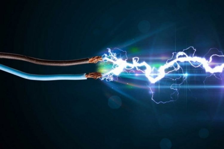 Elektrik akımına kapılan 12 yaşındaki &ccedil;ocuk yaşam m&uuml;cadelesini kaybetti