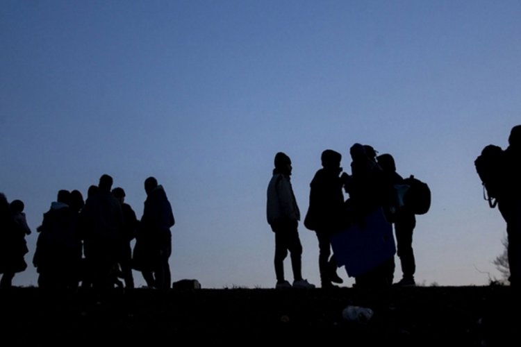 Kocaeli'de 15 d&uuml;zensiz g&ouml;&ccedil;men sınır dışı edildi