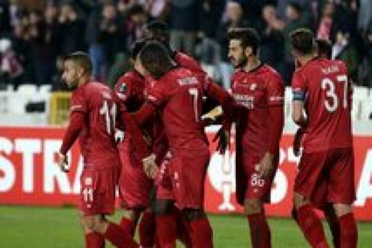 Slavia Prag - Sivasspor ma&ccedil;ının muhtemel 11'leri