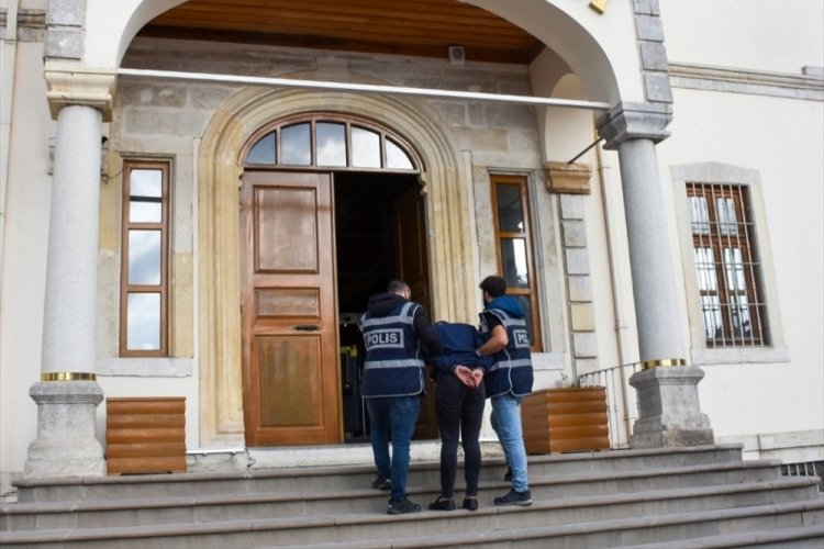 Sinop'ta yaşlı kadını dolandıran zanlı tutuklandı