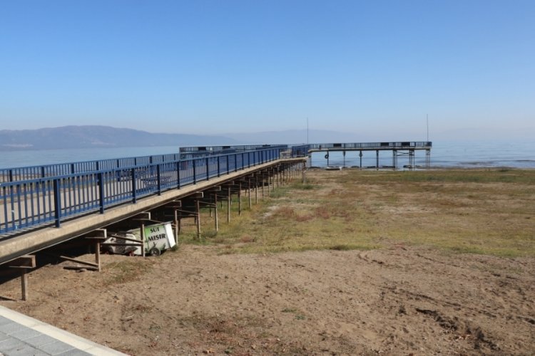 Bursa'da vatandaşlardan yetkililere &ccedil;ağrı! ''İznik G&ouml;l&uuml;'de hassas alan ilan edilsin''