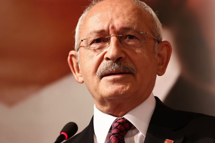 CHP Genel Başkanı Kılı&ccedil;daroğlu,&nbsp;İngiltere&nbsp;seyahatlerine devam ediyor
