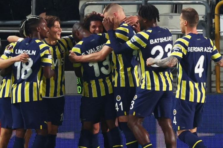 Fenerbah&ccedil;e, grup lideri olarak son 16 turunda