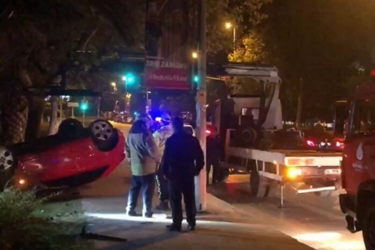 İstanbul'da kaza yapan s&uuml;r&uuml;c&uuml; basın mensuplarına saldırdı