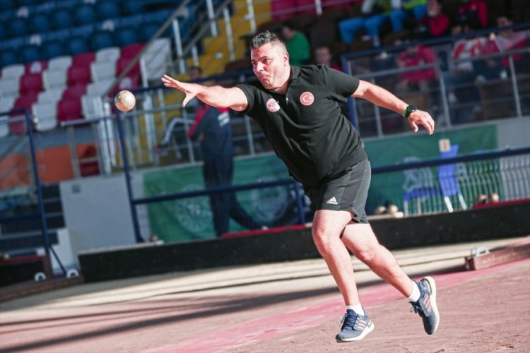 Mersin'de D&uuml;nya Tekler-Karışık &Ccedil;iftler Bocce Şampiyonaları'nda eleme yarışları s&uuml;r&uuml;yor