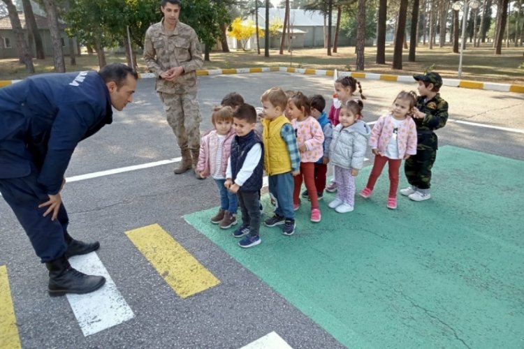 'Minik trafik dedektifleri' hata yapanları affetmeyecek