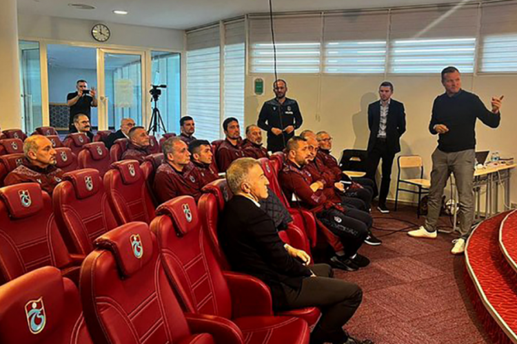 Trabzonspor'da 15 aylık proje &ccedil;alışması