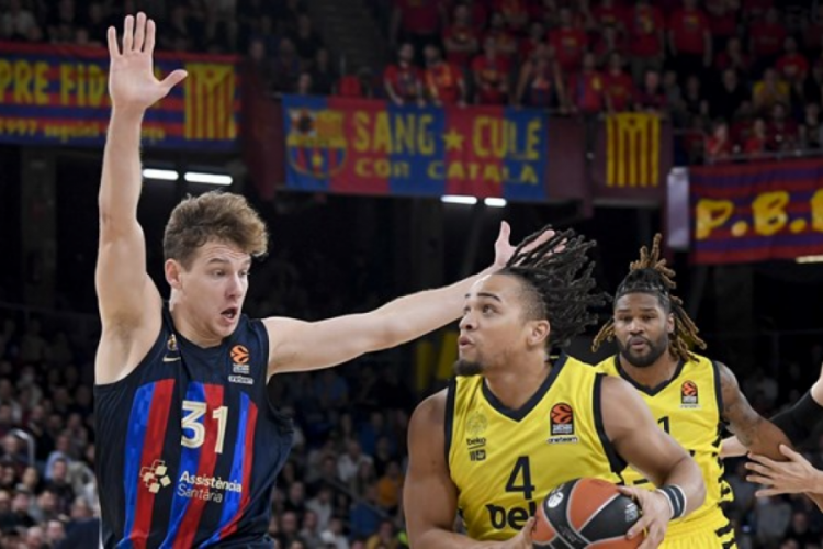 Fenerbah&ccedil;e Beko, EuroLeague'de ilk mağlubiyetini aldı