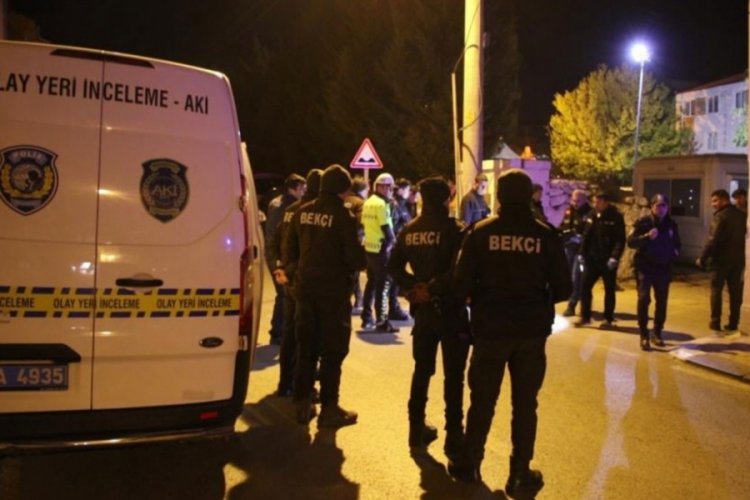 Uşak'ta dehşet gecesi: &Ouml;nce d&ouml;vd&uuml;ler, sonra silahlı vurarak &ouml;ld&uuml;rd&uuml;ler