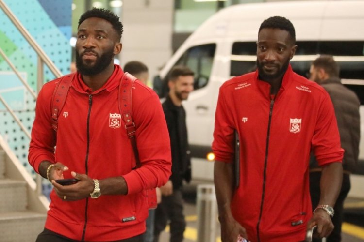Sivasspor kafilesi İstanbul'a geldi