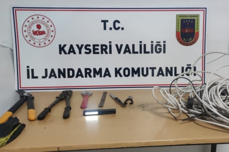 Kayseri'de elektrik kablolarını kesen 3 kişi yakalandı