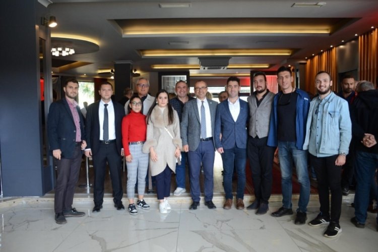Bursa Nil&uuml;fer'de r&uuml;zgar İYİ'den yana!