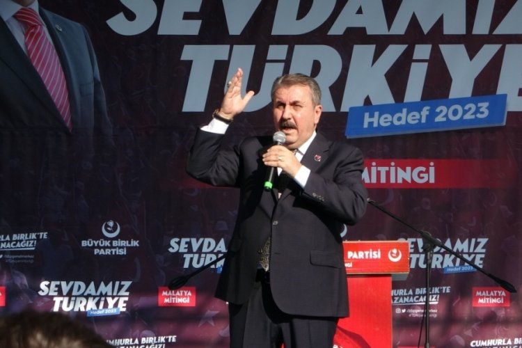 BBP Lideri Destici: T&uuml;rkiye her alanda &ouml;nemli bir mesafe kat etti