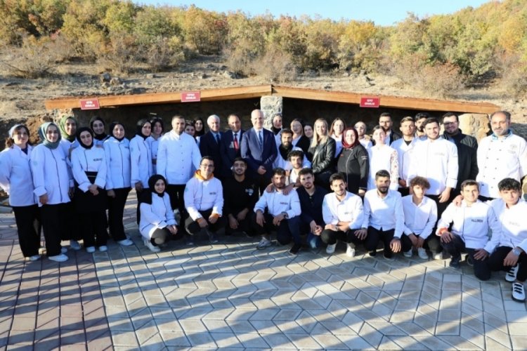 Y&Ouml;K Başkanı &Ouml;zvar Bing&ouml;l'de &ouml;ğrencilerle buluştu