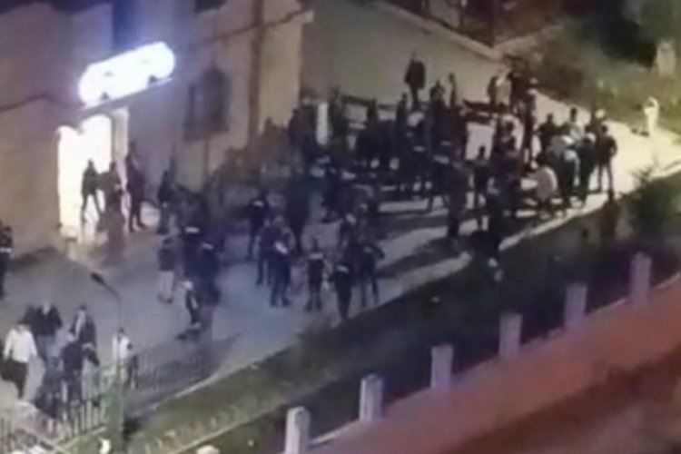 İstanbul'da iki esnaf arasında kavga &ccedil;ıktı